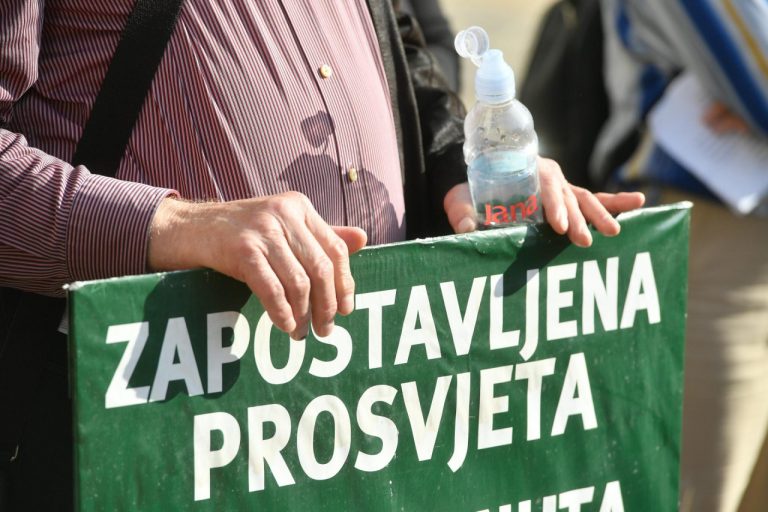 Sindikati školstva i znanosti najavili prosvjed, spremni su i na štrajk: ‘Ovo će biti veliko, svi nas pitaju – kad će autobusi‘